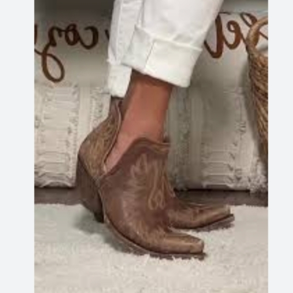 Ariat Dixon Western Boots In Naturally Distressed Brown 8.5 NWT - Picture 4 of 13